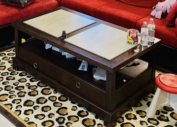 Coffee Table w/ 2 drawers 