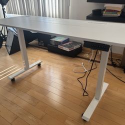 55 x 24 inch Standing Desk Electric Adjustable Height with Charging Station, USB Outlets & wheels