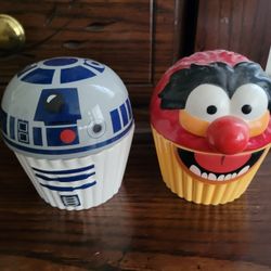 2015 Hallmark  Ceramic  Cupcake Star Wars R2D2 Or Animal From Muppets Disney 