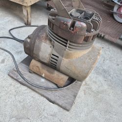 Small Air Compressor Not Working Tool Shop Garage Tools Display Antique Classic Vintage