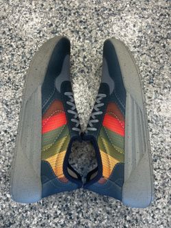 Mens psudo sneaker size 11 men’s