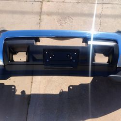 2019 GMC Sierra 2500 Front Bumper Complete OEM 