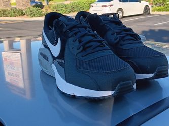 NIKE AIR MAX BRAND NEW SIZE 10.5