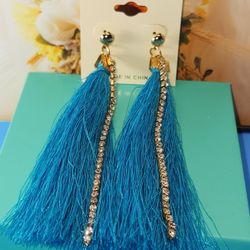 #1952, GORGEOUS CRYSTAL TASSEL TURQUOISE COLOR. 4"INCHES
