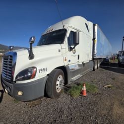 2017 Freightliner Cascadia Evolution Y Traila