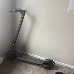 Electric scooter