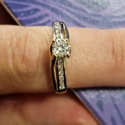 14 Kt Two Tone Diamond Ladies Ring Appraisal Report Included