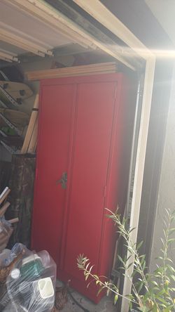 Fireproof cabinet