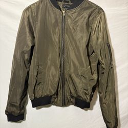 OLIVE GREEN BOMBER JACKET