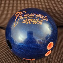 USED TRACK TUNDRA BLUEFIRE BOWLING BALL 15LBS
