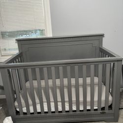 Fairly New Crib Ready To Go Asap 