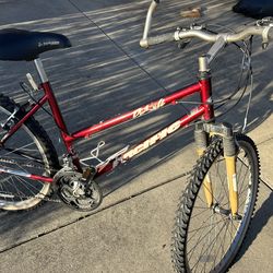 21 speed bike bike with front wheel shock aborsorbtion