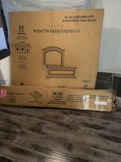 FULL SIZE Bed Frame ((Open Box). Complete