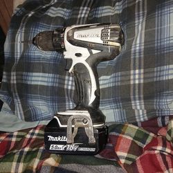 Makita drill with 18v battery works great no.charger
