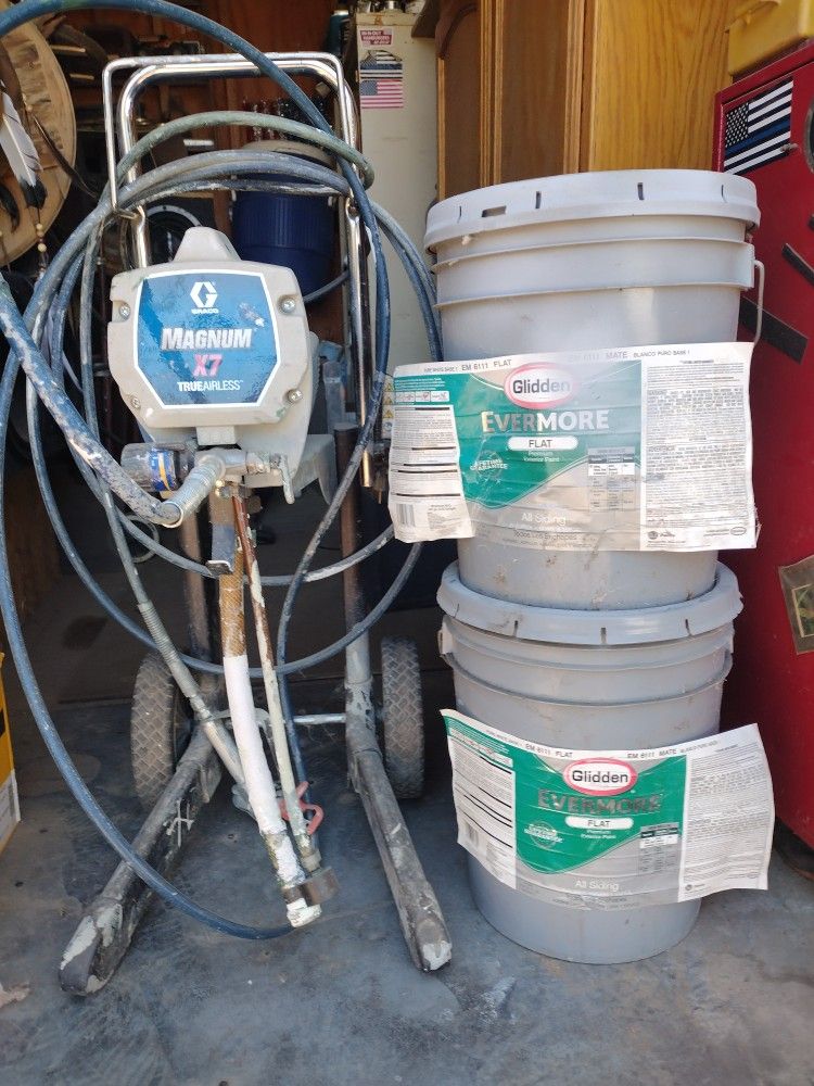 Paint Sprayer With 10 Gallons Of Paint 400