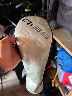 Taylormade Qi35 driver head cover