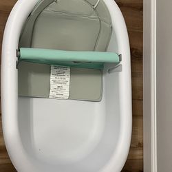 4 in 1 Frida Baby Bath Tub 