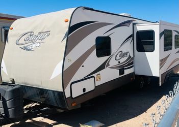 2015 Keystone Cougar 5th wheel