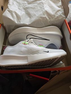 New Nike Interact Run 11.5