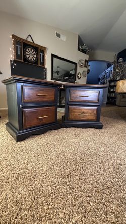 End tables/night stands