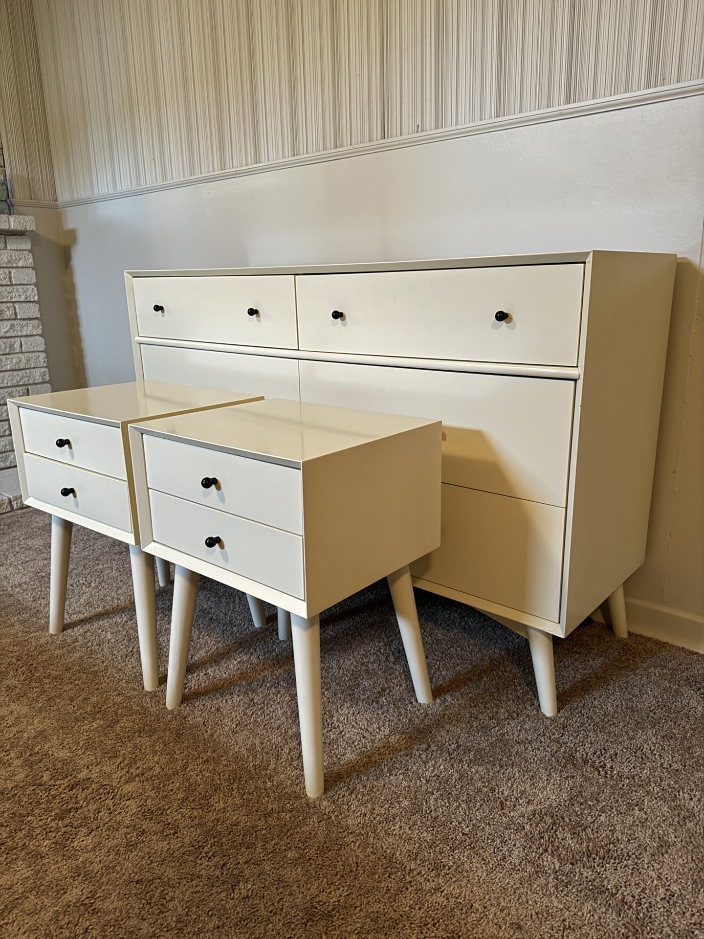 Pending Pick Up - Mid Century Modern Dresser & nightstands