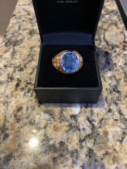 18 karat gold men’s ring size 11,