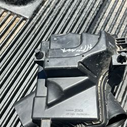 Intake Air Box Cleaner Nissan Altima 18