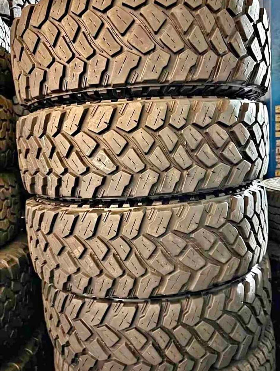 255 75 17 Set de 4 Tires Firestone Con 80% de Vida Las 4 🕹️