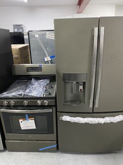 GE slate 2pcs Kitchen set refrigerator with keurig