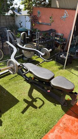 Adjustable bench press machine