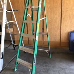Fiberglass 6’ Ladder