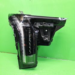 OPTIQ 2025 2026 PASSENGER HEADLIGHT OEM