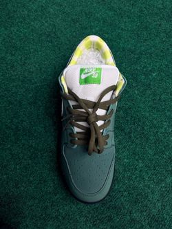 Nike green dunks