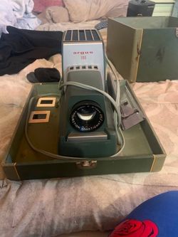 Argus 300 Slide Projector with Case