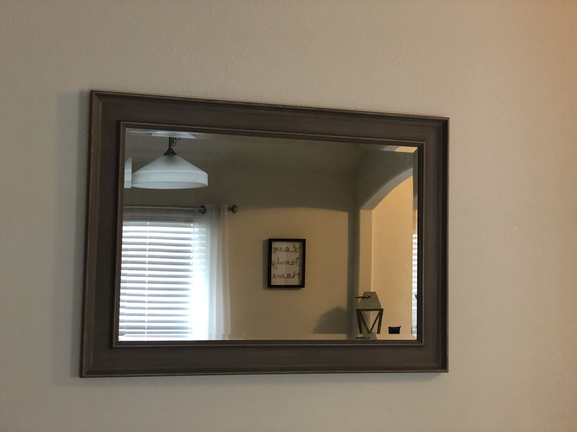 Wall Mirror / Great Condition