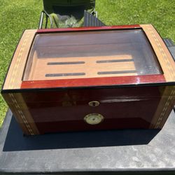 Inlaid Cigar Humidor