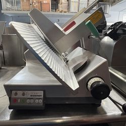 Bizetba Automatic 13” Deli Slicer Model GSP-HD 33 (USED)