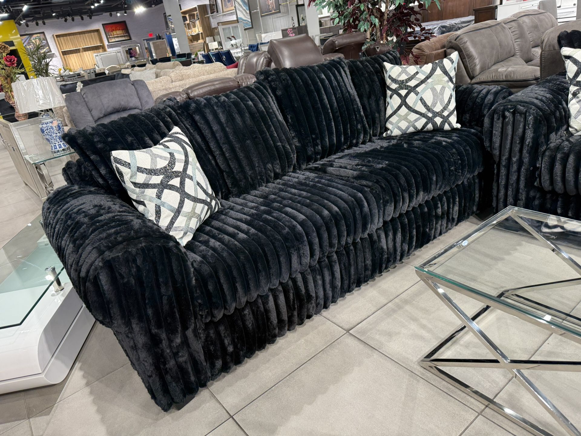 Beautiful Sofa Set 🔥 Take It Home With Only $50 Down