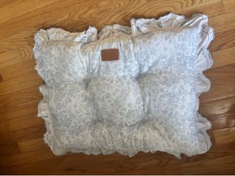 Ruffled Bow Small Pet Bed Perfect for cat or small dog