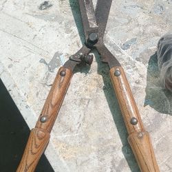 Vintage Corona Shears In Great Condition
