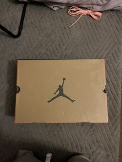 Jordan 12 Playoffs    Size 10