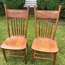 2 Vintage Chairs