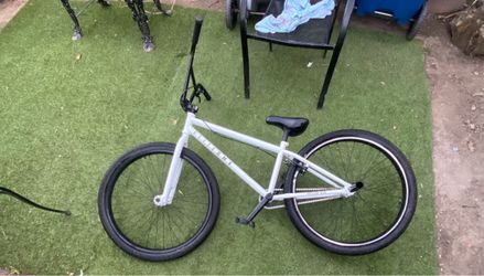 White elite bmx outlaw 4130  bike 26inch