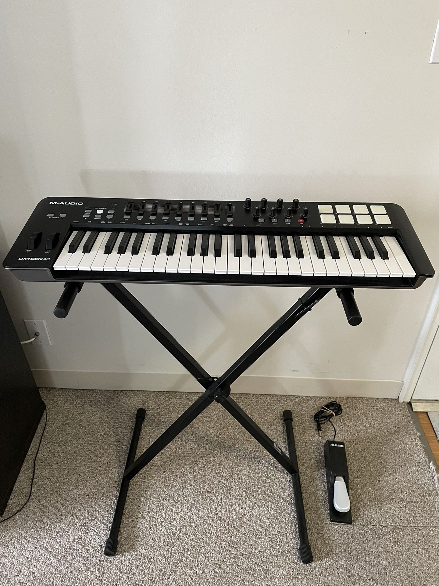 M-Audio Oxygen 49-key Keyboard Controller + Accessories