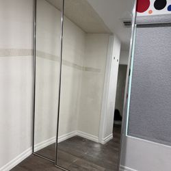 FS: (2) Glass Closet Doors *Pick Up Only