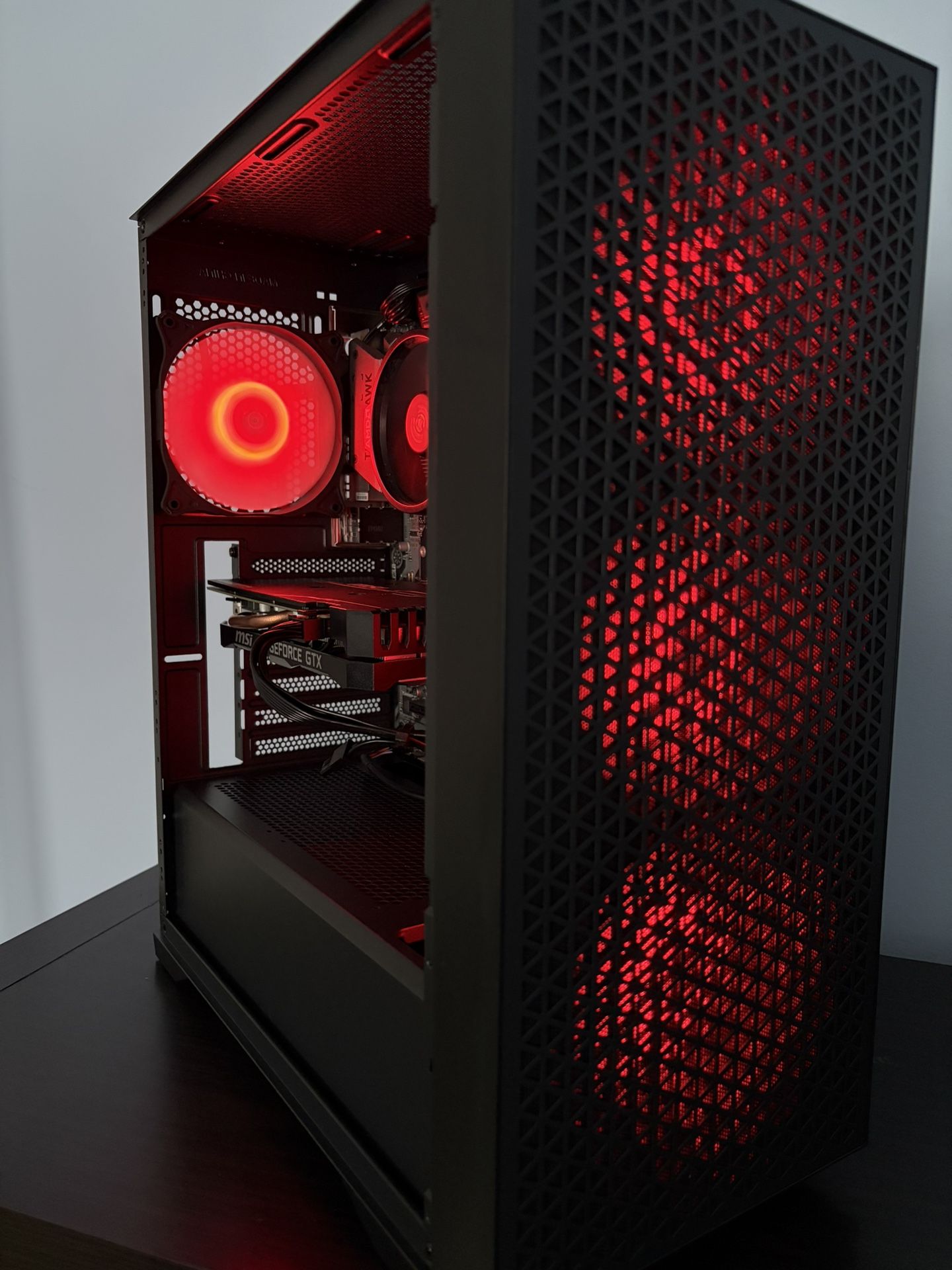 GTX 1660 Super Gaming PC – Ryzen 5 5600G / 16GB / 1TB NVMe