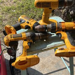 4 DeWALT 2 Black-Decker 3 RYOBI Drills 