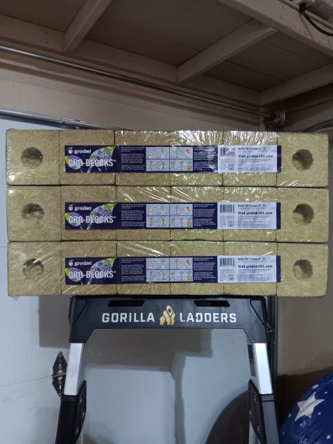 grodan Gro-Blocks Delta 10 Large 4"