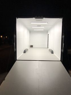 8.5x24x8 ENCLOSED TRAILER WITH AC UNITS