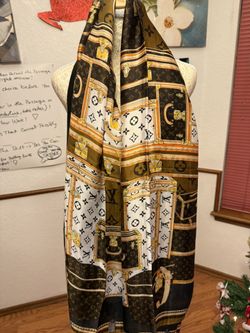 Scarf 🧣 Luxury LV 